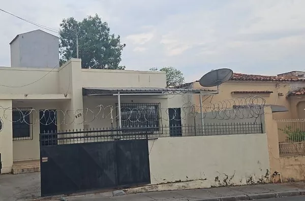 Casa para venda no Centro de Cuiabá