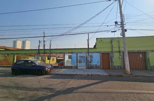 Terreno para venda, possui construção, Cidade Alta, Cuiabá