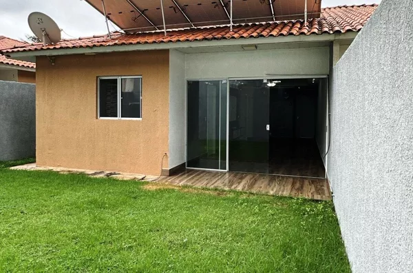 Casa térrea em condomínio