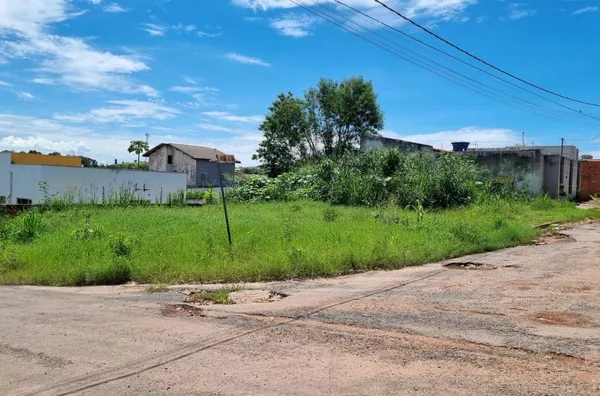Terreno de esquina  para venda,  Tropical Ville, Cuiabá