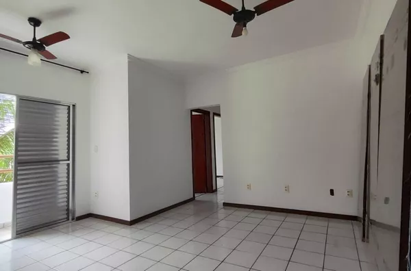 Apartamento com sacada, 2 quartos, Residencial Paiaguás, Cuiabá