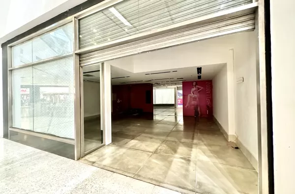 LOJA GOIABEIRAS SHOPPING PISO TÉRREO AO LADO DA VIVARA