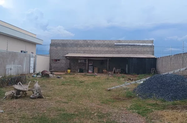 Terreno para venda, 450m², Próximo ao Fórum, Parque Genebra, Chapéu do Sol, Várzea Grande