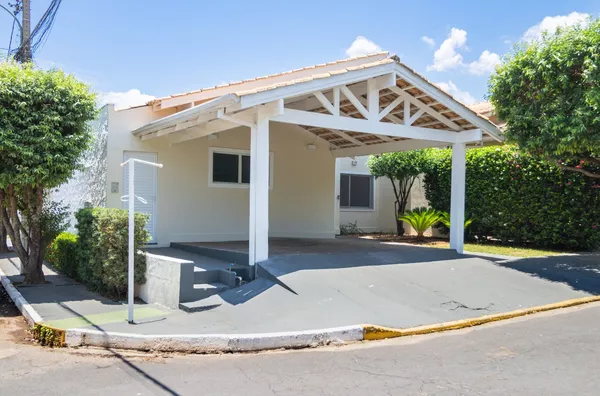 Casa em condomínio para venda, 3 quarto(s),  Despraiado, Cuiabá