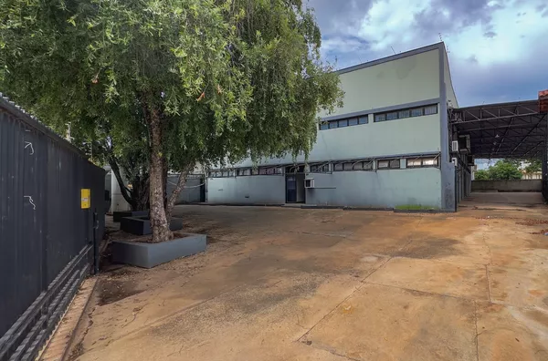Barracão Climatizado, indicado para Distribuidora de medicamentos e outros no Jardim Tropical Cuiabá