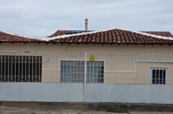 Casa para venda, 3 quartos,  Goiabeiras, Cuiabá
