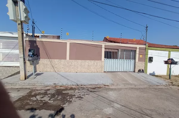 Casa para venda, 3 quarto(s), com Placa Solar,  Santa Amalia, Cuiabá