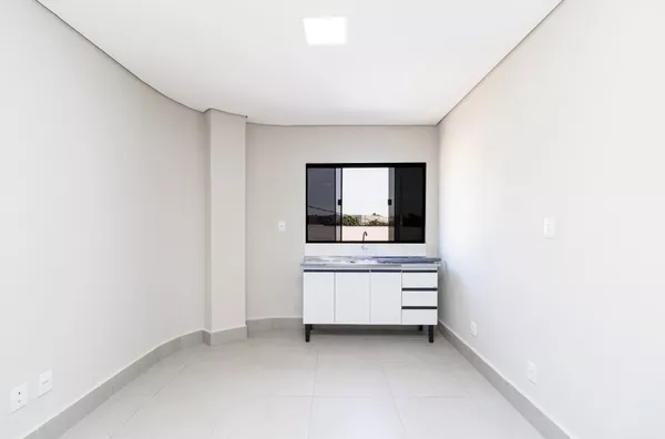 Sala Comercial Para Locação no Bairro Aráes, Próximo da Avenida Miguel Sutil, Cuiabá.