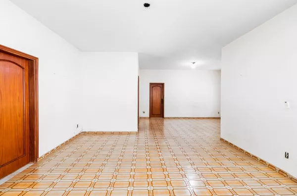 Casa para aluguel, 3 Suítes, Jardim Mariana, Cuiabá