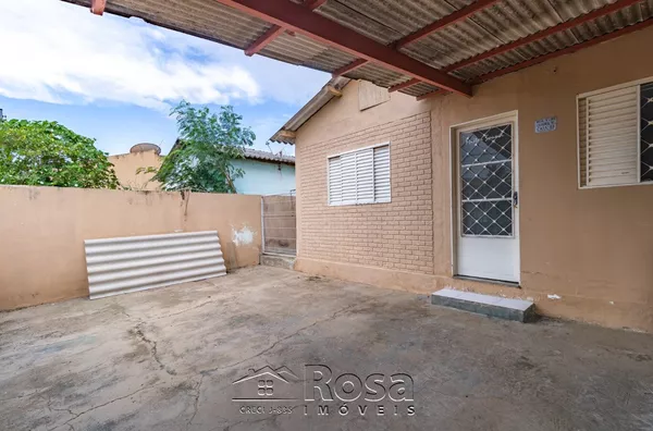 CASA PARA VENDA ESPAÇOSA COM VARANDA GOURMET, PARQUE CUIABÁ Cuiabá