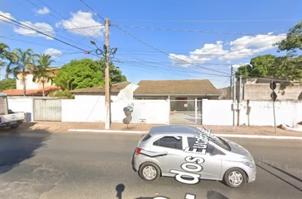 Casa para venda,  3 dormitórios, Semi-mobiliado, Jardim Das Palmeiras, Cuiabá
