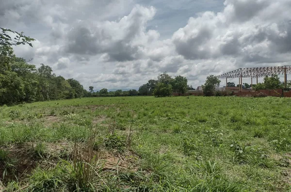 Chacara urbana para venda, com 511m² de Área Construida no Bairro Pedra 90, Cuiabá.