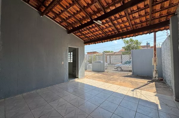 Casa para venda, 03 quartos, Residencial Jardim Santa Amália, Próximo ao Shopping Estação