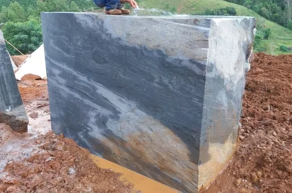 Oportunidade de Investimento: Ativo Mineral (Granito Exótico) com Terras em Minas Gerais