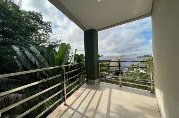 Casa em condomínio para venda, 4 quartos sendo 3 suítes,  Jardim Imperial, Cuiabá