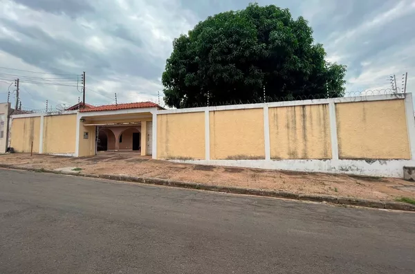 Casa Residencial ou Comercial localização privilegiada para venda, 5 quartos,  Cidade Alta, Cuiabá