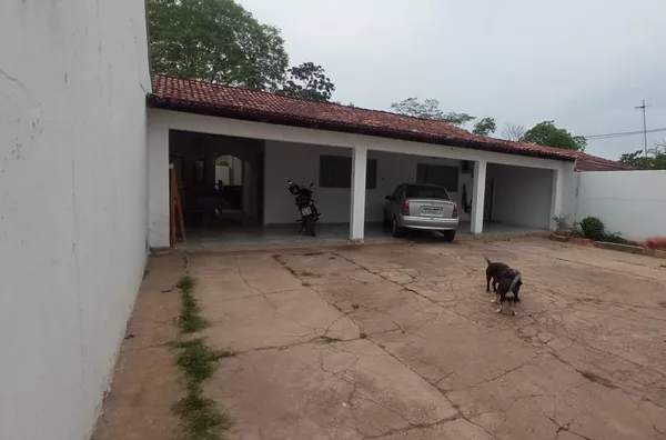 Casa para venda,  Bairro Altos do Coxipó, com 03 dormitórios. 