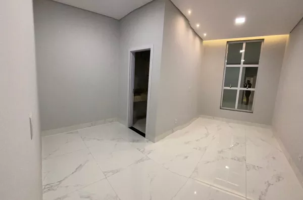 Casa nova térrea c/ 3Q sendo 1 suíte,  Jardim Shangrila - Cuiabá