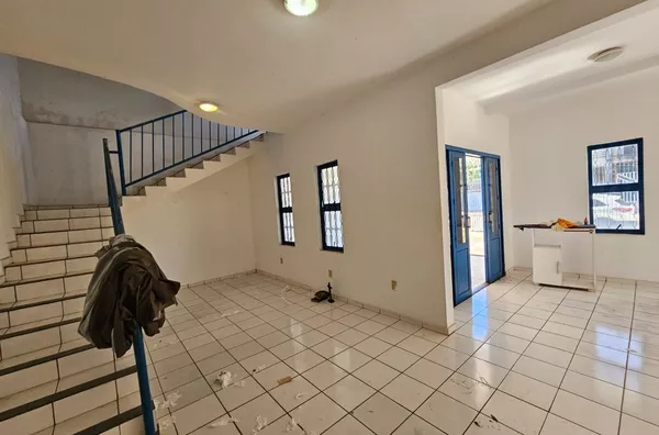Casa para venda, próximo a Hospital Jardim Cuiabá, Clinicas, farmácias,5 quarto(s),  Goiabeiras, Cuiabá