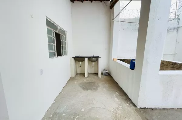 ÁREA DA ÁLAVANDERIA