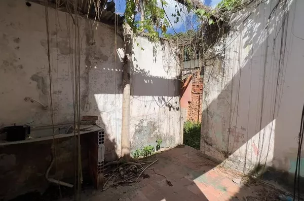 Salão Comercial à Venda Localizado na Avendida Dom Bosco, Cuiabá.