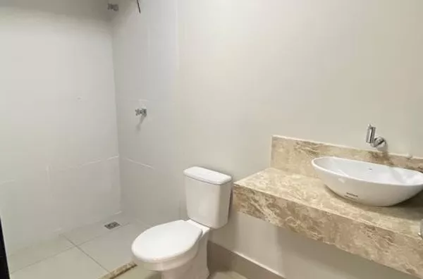 Sala comercial - acesso exclusivo, 18 vagas e depósito
