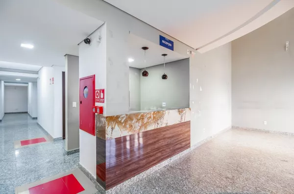 Amplo Prédio Comercial para Locação no Bairro Duque de Caxias, próximo ao Shopping Goiabeiras, Cuiabá.