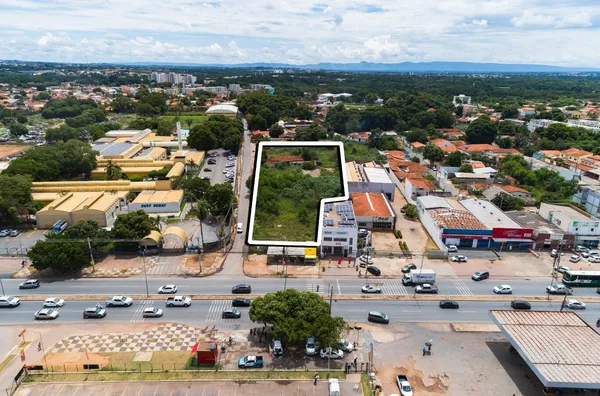 Terreno à Venda e Locação, no Bairro Parque Ohara, localizado na Avenida Ferrando Corrêia, Cuiabá.