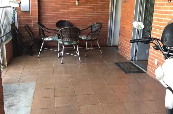 Casa bem localizada no bairro Grande Terceiro