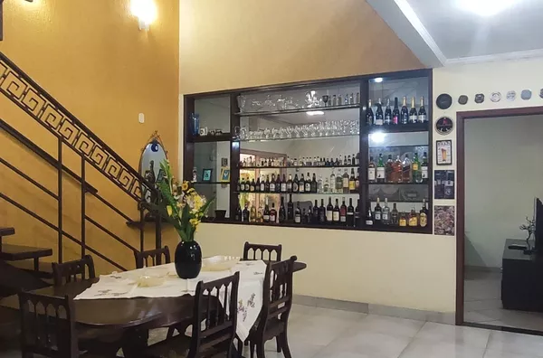 Casa com 4 quartos, sendo 2 suítes, com Energia Solar baixou de: R$940 por R$846 mil Jardim Petrópolis, Cuiabá
