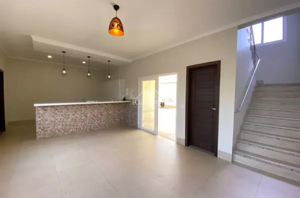 Sobrado para aluguel, 2 quarto(s),  Jardim Botânico, Sinop