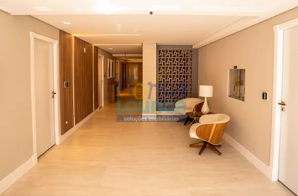 APARTAMENTO COM 3 SUÍTES NA TRINDADE PRONTO