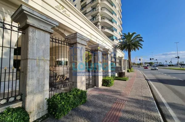 APARTAMENTO ALTÍSSIMO PADRÃO NA BEIRA MAR
