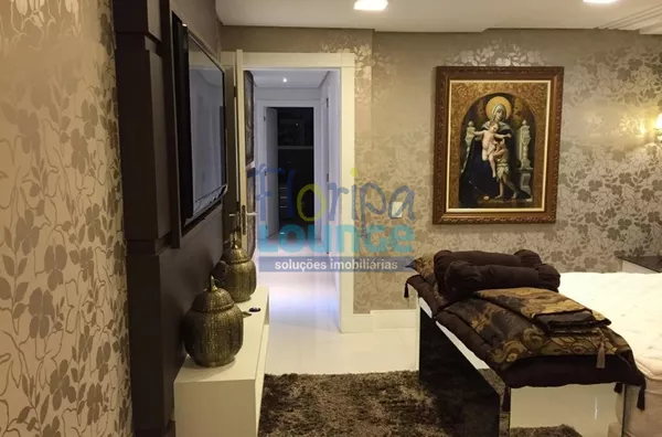 APARTAMENTO PRÓXIMO AO BEIRAMAR SHOPPING COM 3 SUÍTES