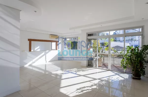 Imperdível apartamento no Centro de Florianópolis com 4 dormitórios!