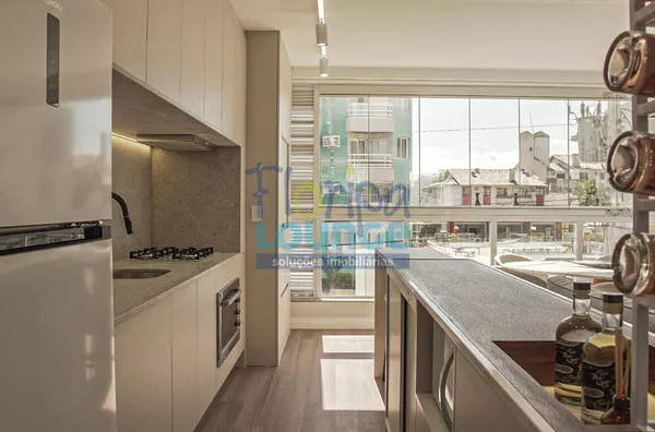 APARTAMENTO A VENDA NOS INGLESES COM 2 SUÍTES DECORADO 