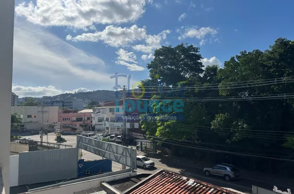 APARTAMENTO NO CÓRREGO GRANDE PERTO DA ESCOLA COC FLORIANÓPOLIS