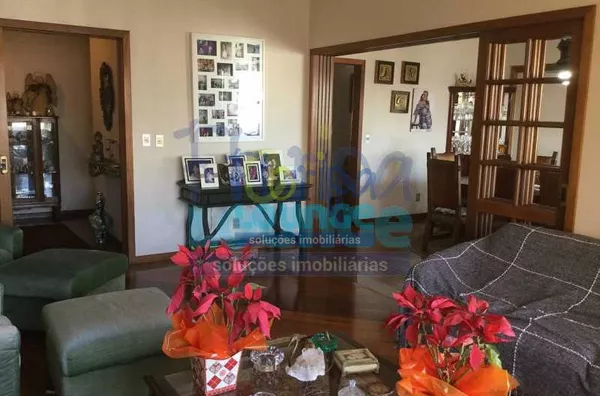 Apartamento com 4 quartos, 2 suítes, à venda em Agronômica