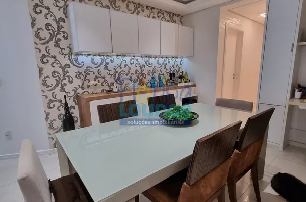 APARTAMENTO DUPLEX NO CENTRO 4 DORMITÓRIOS