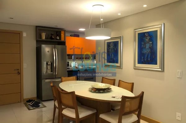 COBERTURA  ALTO PADRÃO  COM DUAS SUÍTES A VENDA NO CENTRO