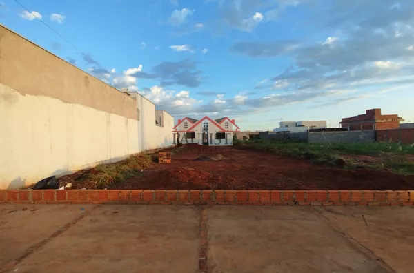 TE3143 - Terreno à venda no Residencial Sol Nascente em Assis/SP