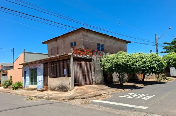 CA3353 - Casa à venda na Vila Santa Rita em Assis/SP