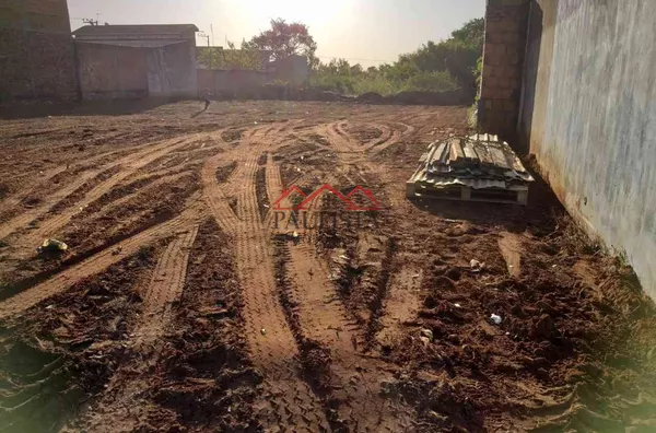 TERRENO A VENDA NO JARDIM PARANA (5x40) 200 METROS QUADRADOS