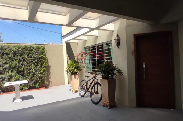CA3092 - Casa à venda no Parque Universitário em Assis/SP