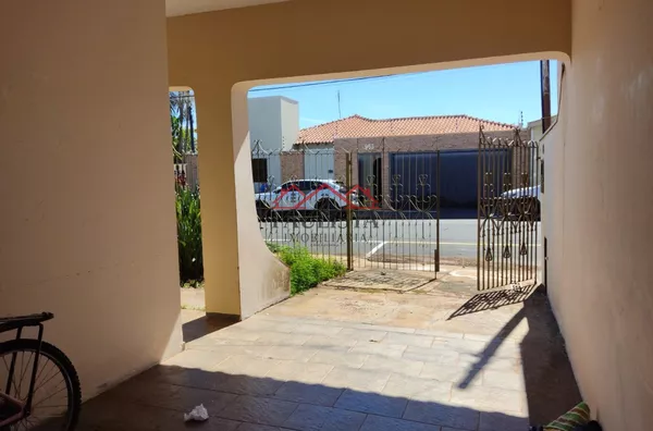 CA3307 - Casa à venda na Vila Rodrigues em Assis/SP
