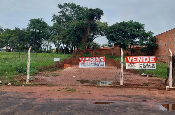 TE3013 - Terreno à venda em frente ao Parque das Águas em Assis/SP