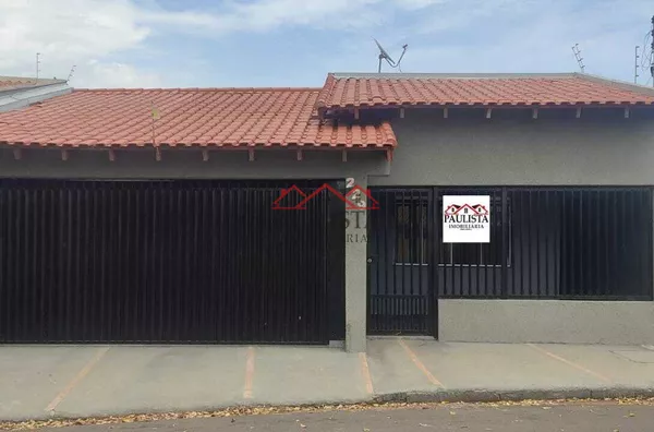 CA3298 - Casa à venda na Vila Ribeiro em Assis/SP