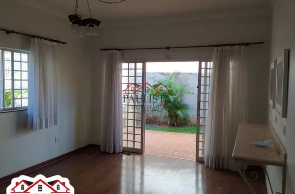 42041 - Casa a venda na Vila Ouro Verde em Assis