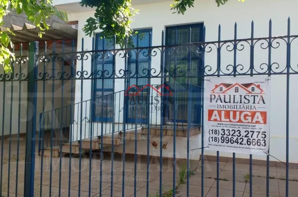 36776 - Casa para locação no Centro em Assis