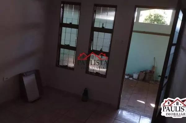 35975 - Casa a venda na Vila Progresso em Assis